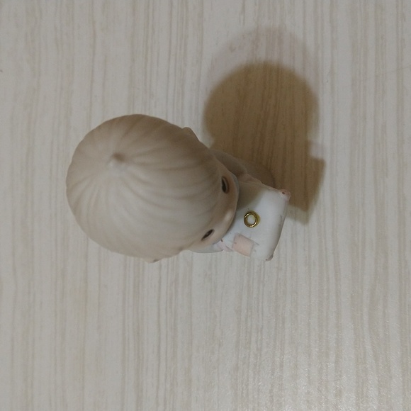 Vintage 1983 Ring Bearer Precious Moments Figurine - Picture 3 of 4